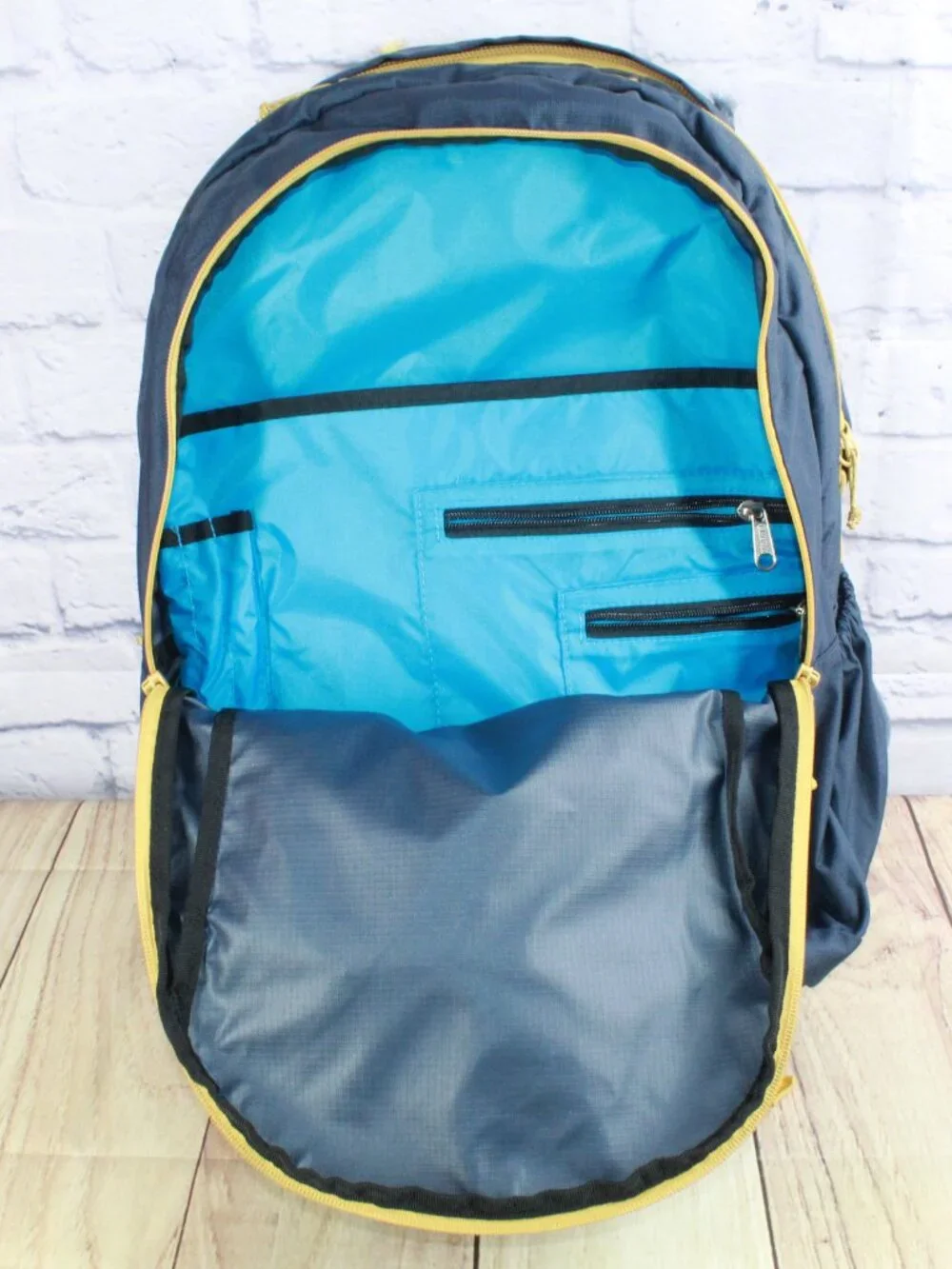 READ–LL Bean Unisex Adult Comfort Carry Portable Locker Pack 42L Backpack Hiking